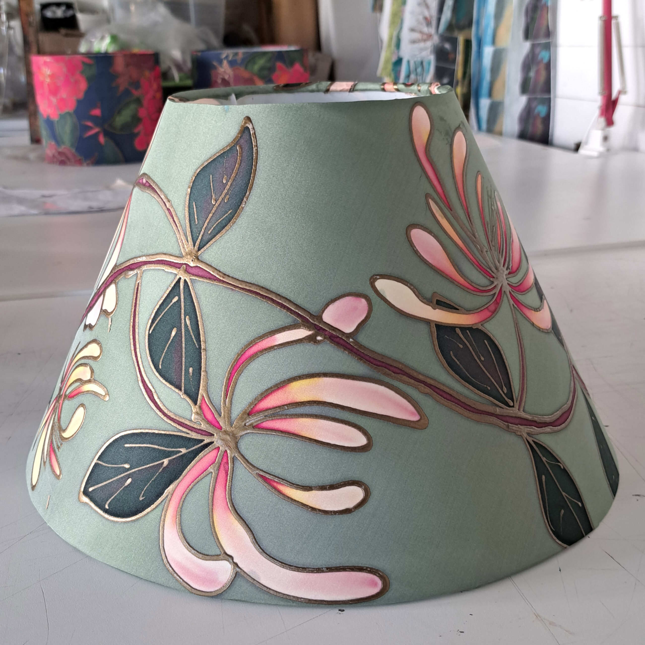Honeysuckle cone 40cm ceiling shade