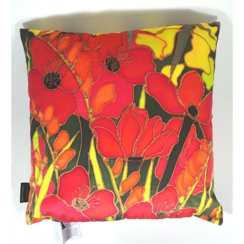 Hedgerow velvet print cushion